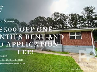 85 Pine St, Fairburn, GA 30213