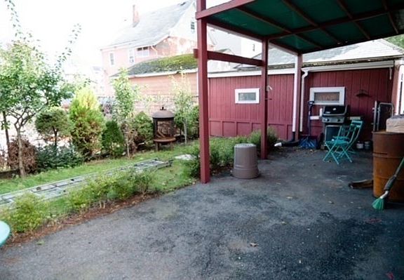 3rd image of 21-23 Gill Ave