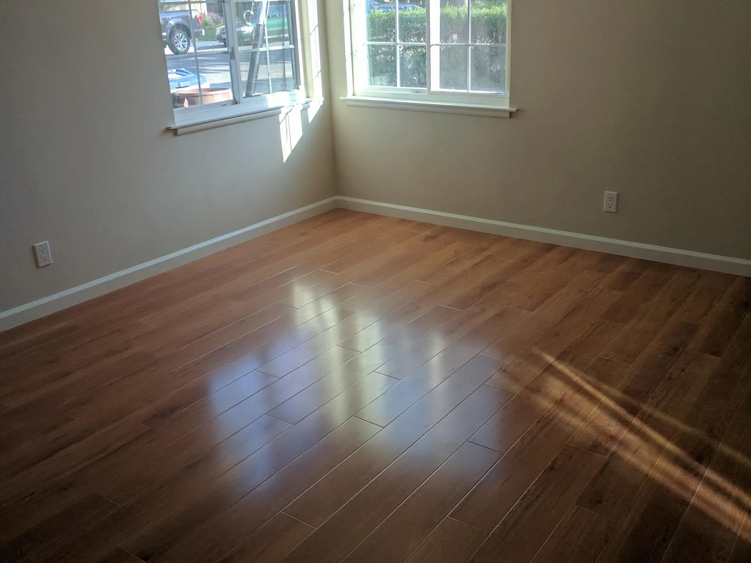 2 bed, 850 sqft, $3,600 — Photo 3