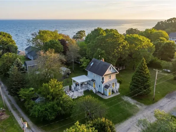 30 Madison Way, Portsmouth, RI 02871