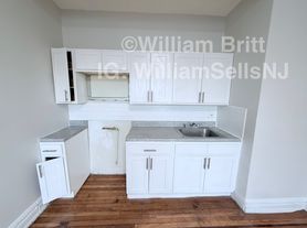 115-117 Fairview Ave
