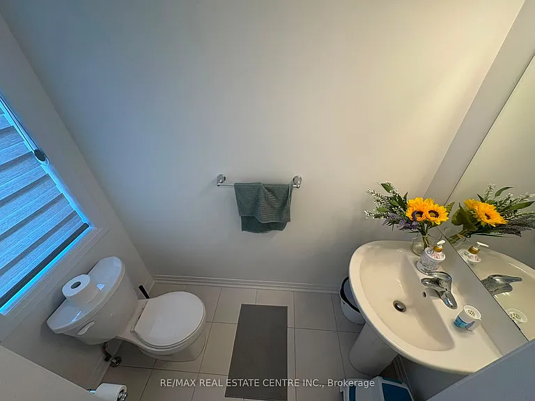 25 Isherwood Ave #A7 — Photo 9