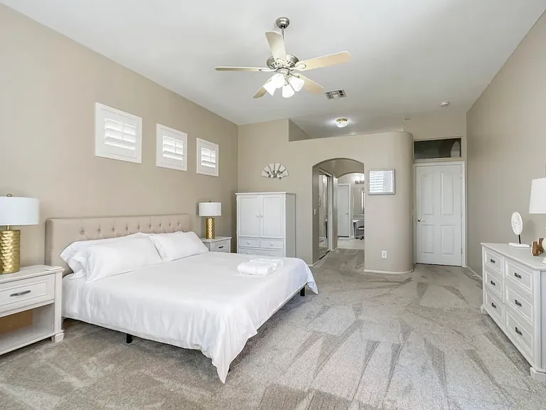 829 S Parkcrest St — Photo 25
