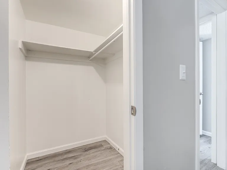 Paso Norte Apartments — Photo 23