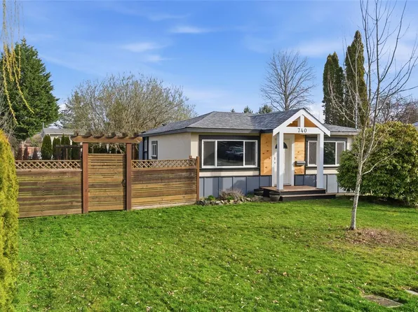 740 Oakley St, Nanaimo, BC V9S 1Z8