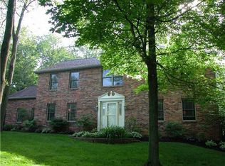 24 Forest Ridge Ct, Powell, OH 43065