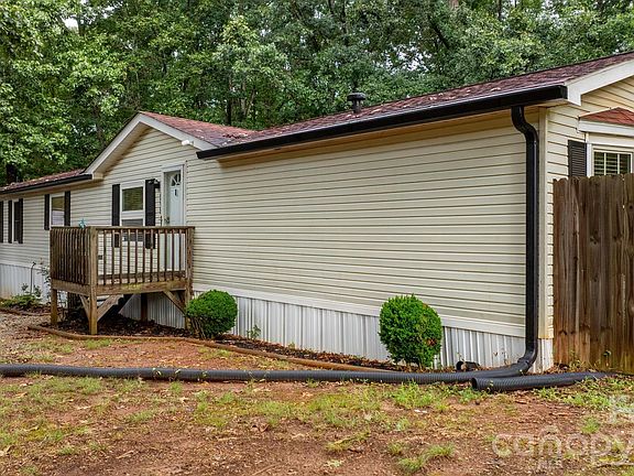 3rd image of 4838 Lakota Way Rd