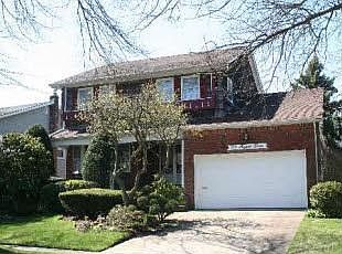 1st image of 243 Regent Dr