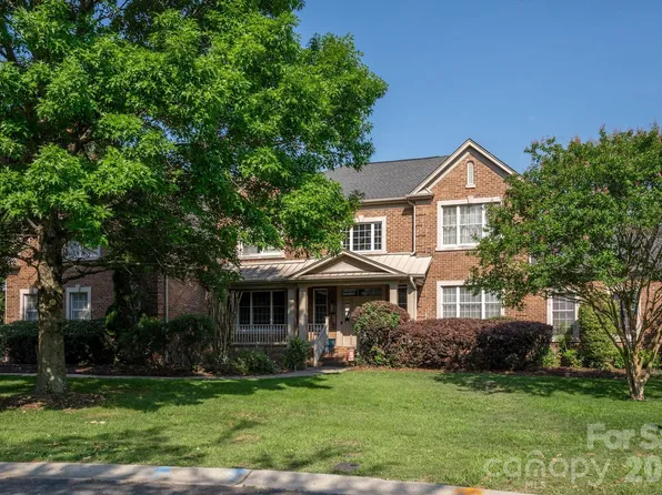 201 Kindling Wood Ln, Waxhaw, NC 28173