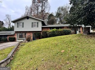 201 Clairmont Dr, Warner Robins, GA 31088