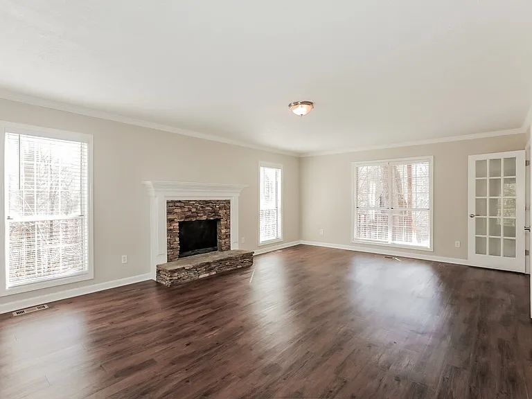 3122 Watson Mill Dr — Photo 5