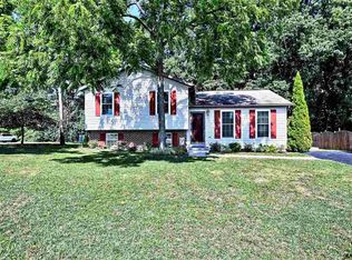 222 Morningstar Ct, Hanover, PA 17331