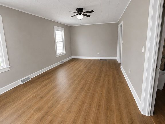 3rd image of 203 Clark St