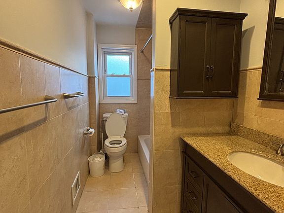 5th image of 3770 Hylan Blvd