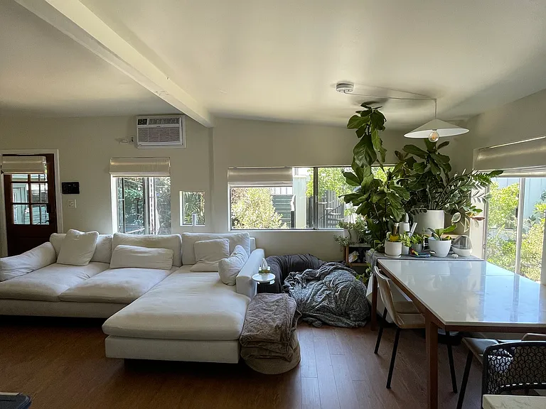 1956 Vestal Ave #1/2 — Photo 5