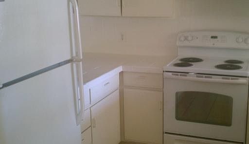 4th image of 3823 S Maryland Pkwy Unit L9