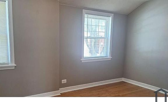 4th image of 2145 E 96th St