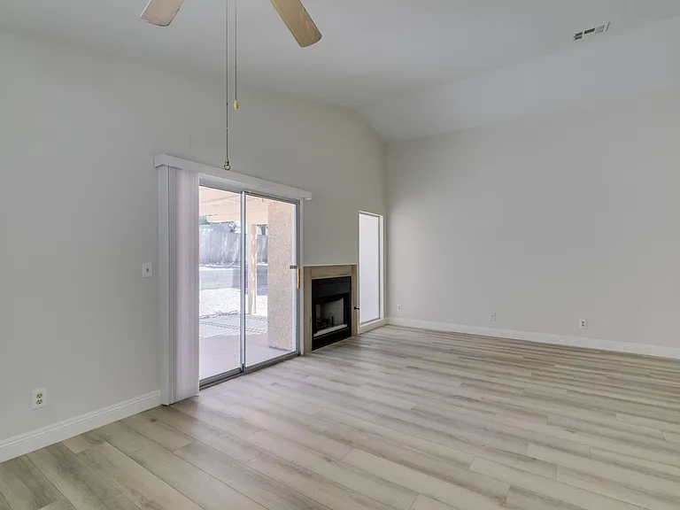 8664 Buttercreek Way — Photo 17