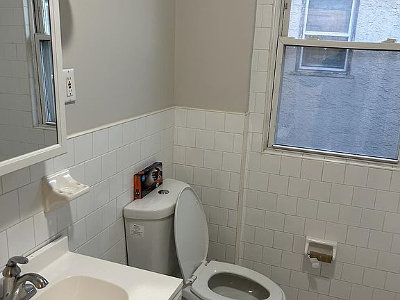 2nd image of 55 E Walnut St #2