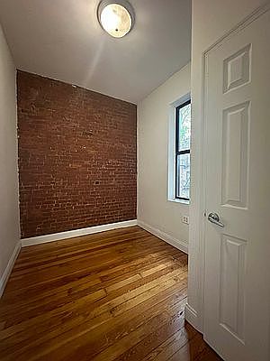 5th image of 24 Saint Marks Pl APT 9