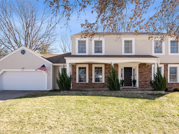 15534 Canyon View Ct, Chesterfield, MO 63017