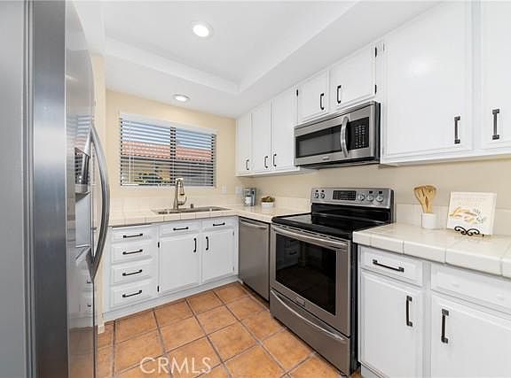 3rd image of 605 E Palm Ave
