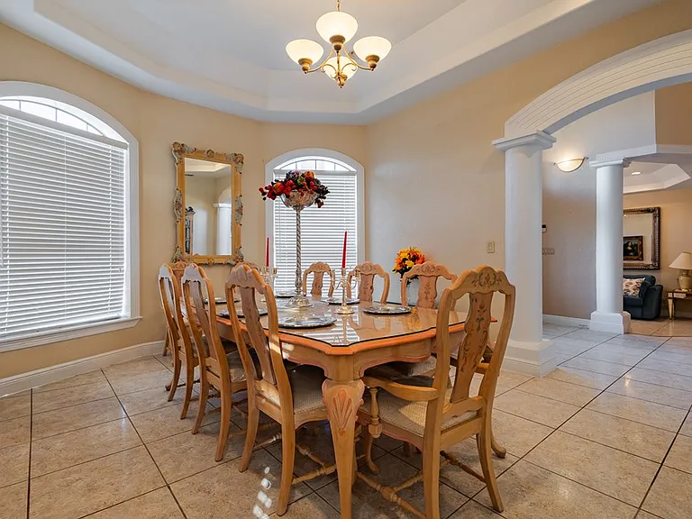 2201 Zacatecas Dr — Photo 16