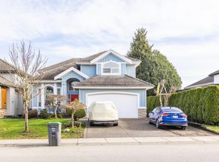 8370 168a St, Surrey, BC