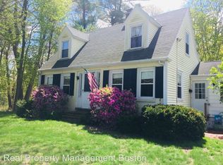 95 Plymouth St, Holbrook, MA 02343