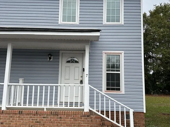 7 Londonderry Sq, Cayce, SC 29033