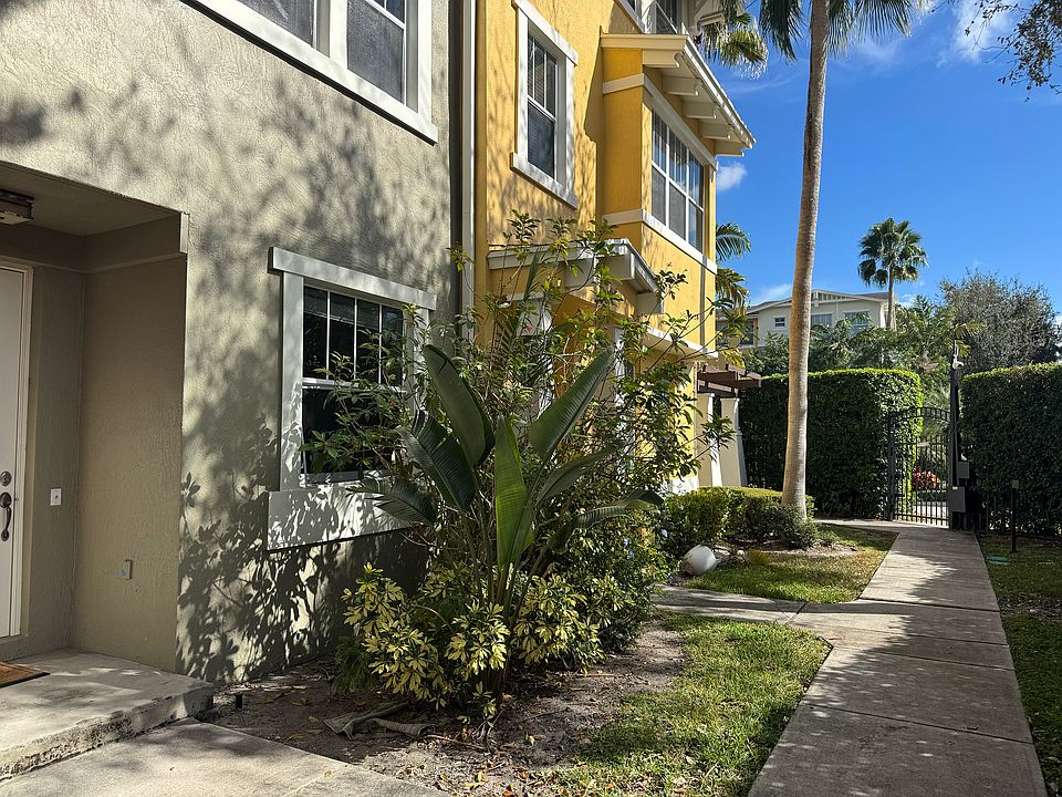 1st image of 500 Pacific Grove Dr Unit 7