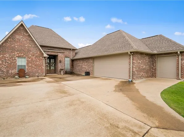 310 Saint Landry Dr, Pineville, LA 71360