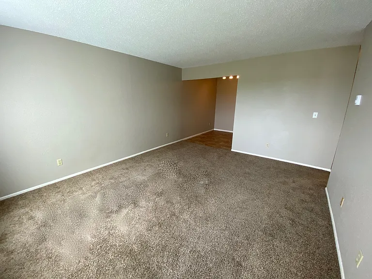 315 Fern St — Photo 3
