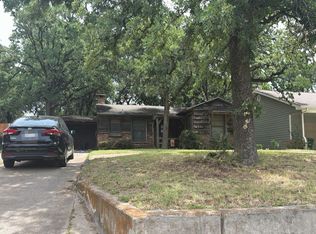 2325 Yeager St, Fort Worth, TX 76112
