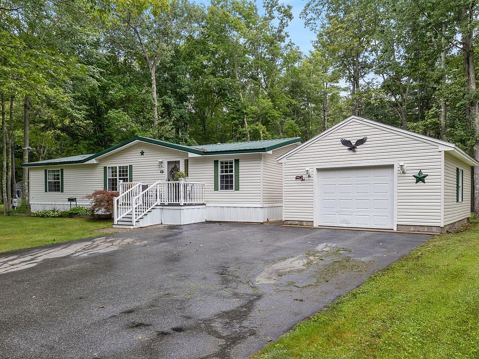 1st image of 18 Marsh Brook Crossing