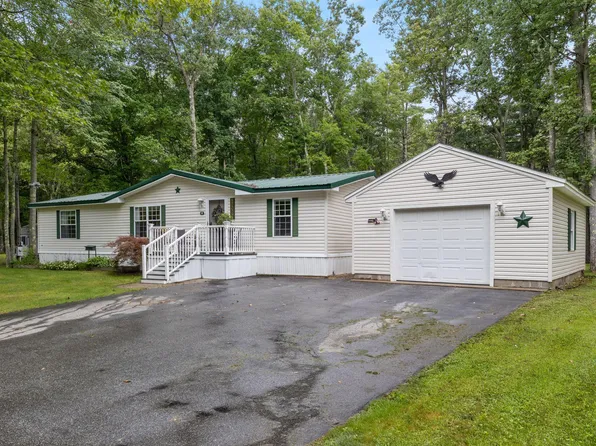 18 Marsh Brook Crossing, Sanford, ME 04073