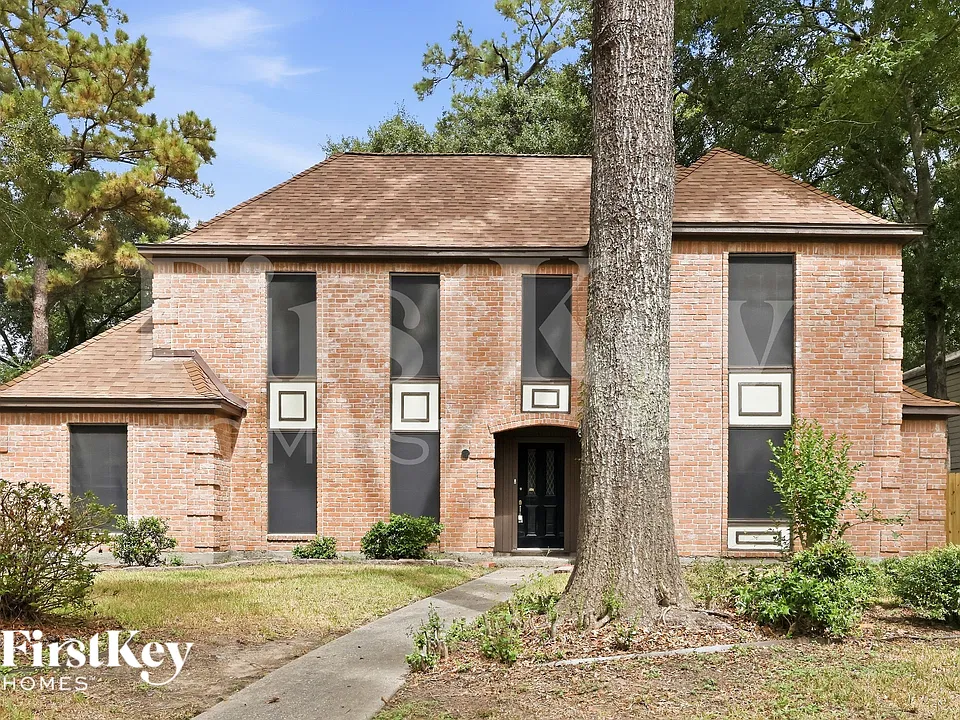 2511 Riverlawn Dr
