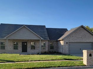 1038 Vineyard Way, Berea, KY 40403