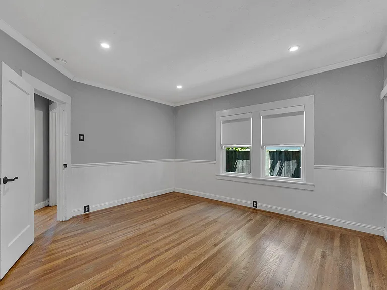 802 Broadmoor Blvd — Photo 18
