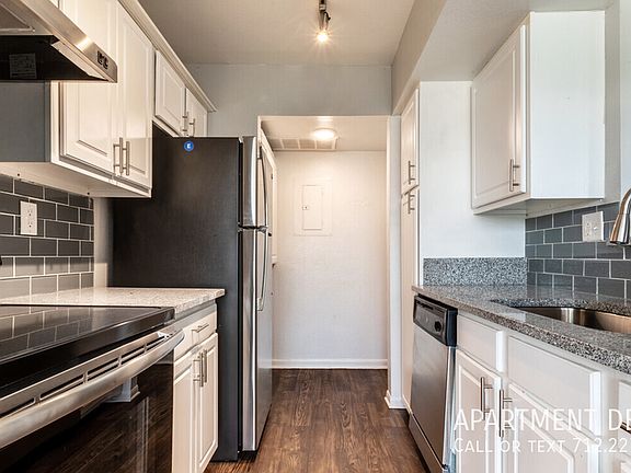 3rd image of 15651-15641 Eastcape Dr #2825