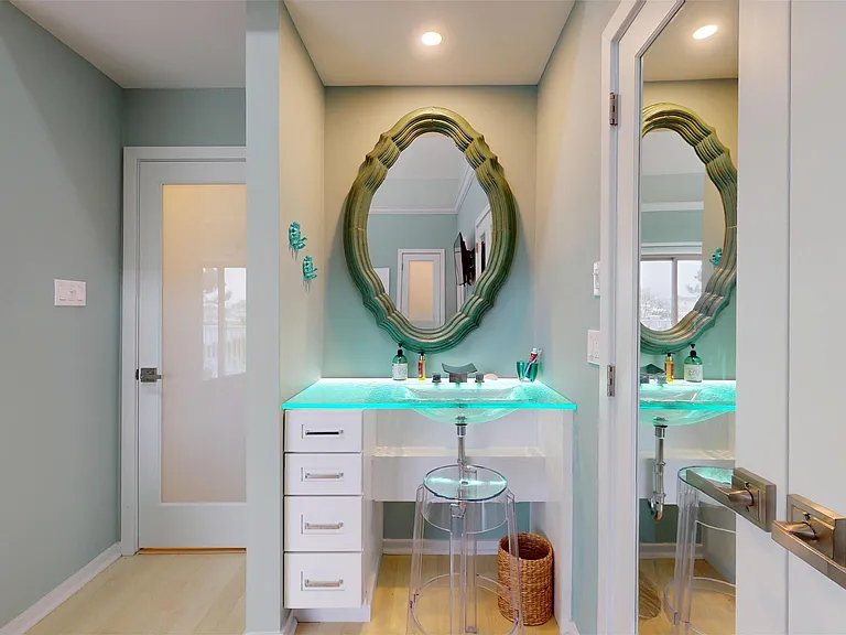 701 Bayshore Ave #701 — Photo 33