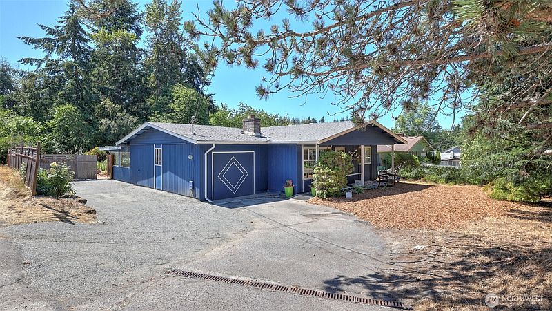 3rd image of 16203 SE Petrovitsky Road
