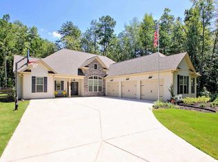 168 Moreland Oaks Dr, Moreland, GA 30259
