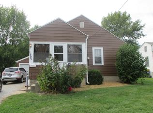 1305 N Cross St, Robinson, IL 62454