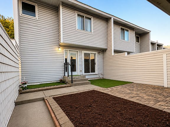 2nd image of 2192 Tower Ct