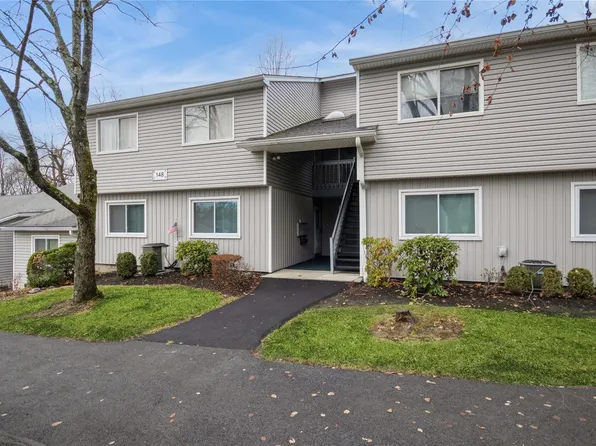 148 Flintlock Way #E, Yorktown Heights, NY 10598