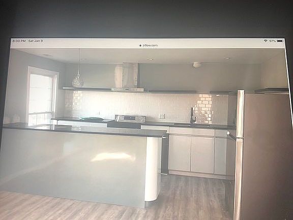 2nd image of 615 W Green St