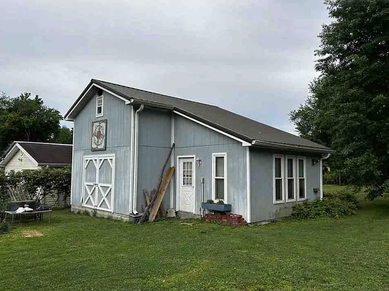 300 Boone St — Photo 15