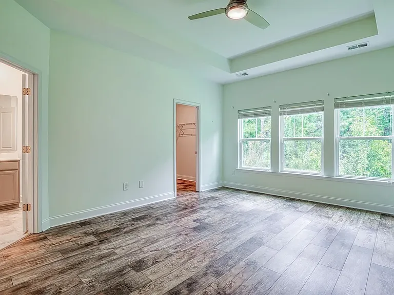 2632 Goldfinch Dr — Photo 5