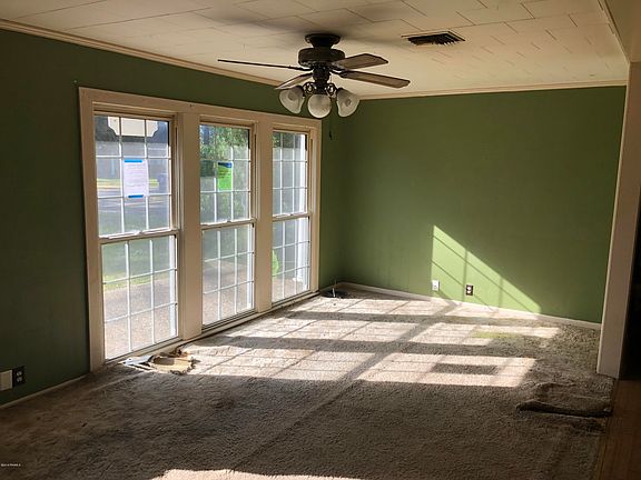 2nd image of 1414 N Avenue B